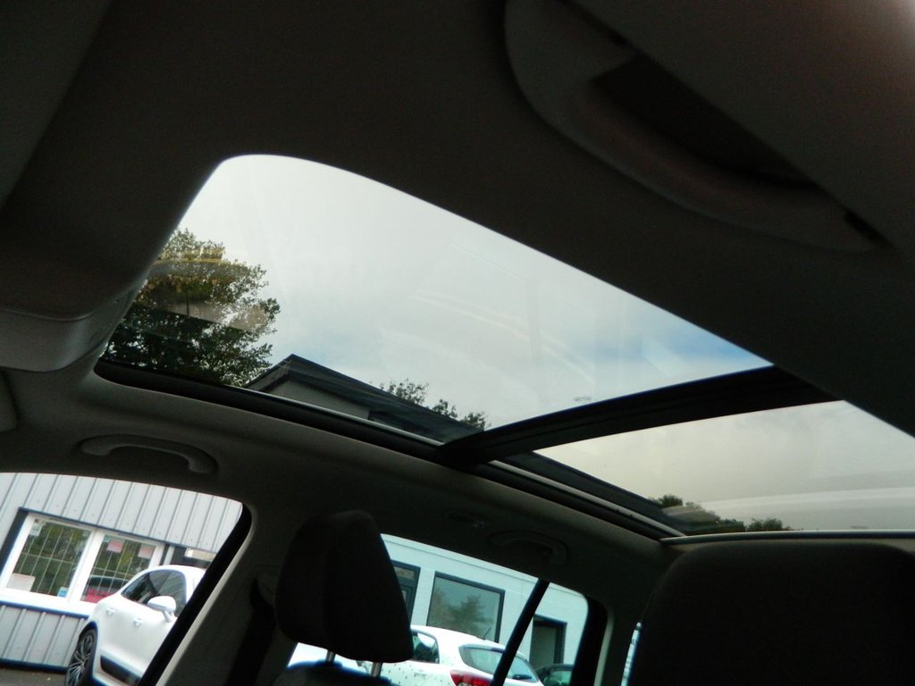 Used Volkswagen Tiguan 2015 for sale - 76256311: Photo 12