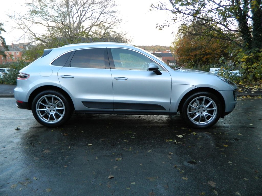 Used Porsche Macan 2014 for sale - 76429763: Photo 2