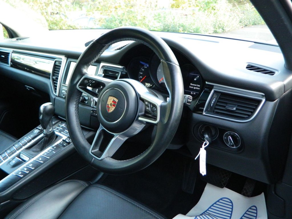 Used Porsche Macan 2014 for sale - 76429763: Photo 23