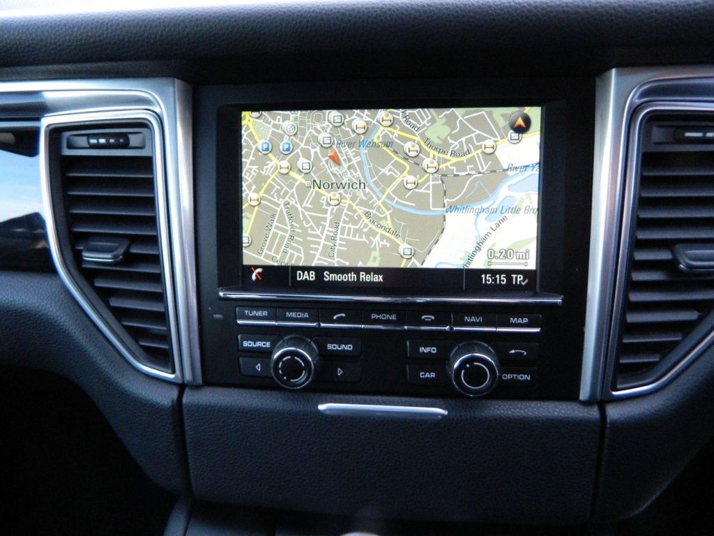 Used Porsche Macan 2014 for sale - 76429763: Photo 24