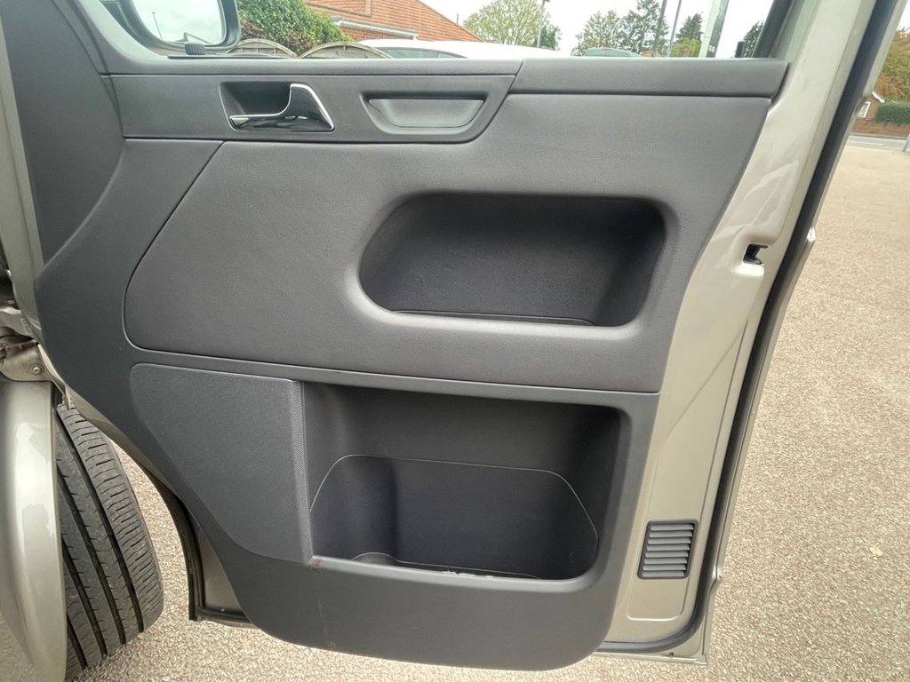 Used Volkswagen Caravelle 2013 for sale - 77733918: Photo 13