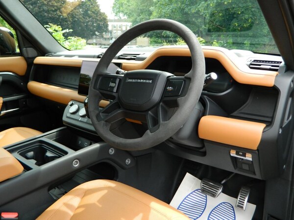 Used Land Rover Defender 2022 for sale - 75020559: Photo 20