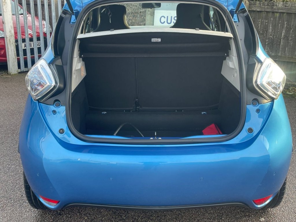 Used Renault Zoe 2019 for sale - 77072423: Photo 8