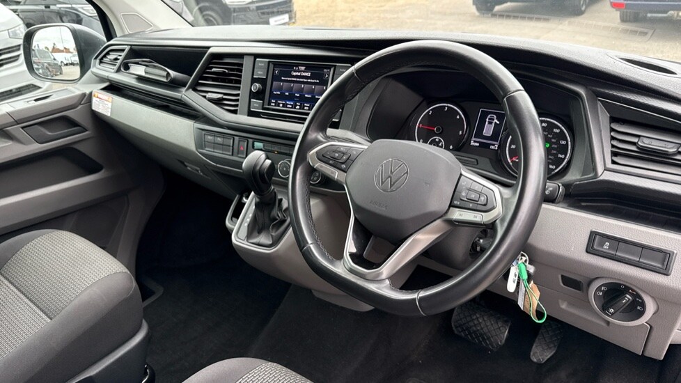 Used Volkswagen Transporter 2024 for sale - 76297467: Photo 6