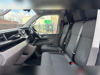 Used Volkswagen Transporter 2022 for sale - 76393562: Photo