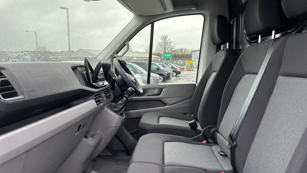 Used Volkswagen Crafter 2025 for sale - 76914881: Photo 2