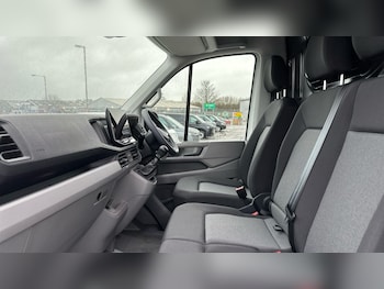 Used Volkswagen Crafter 2025 for sale - 76914881: Photo