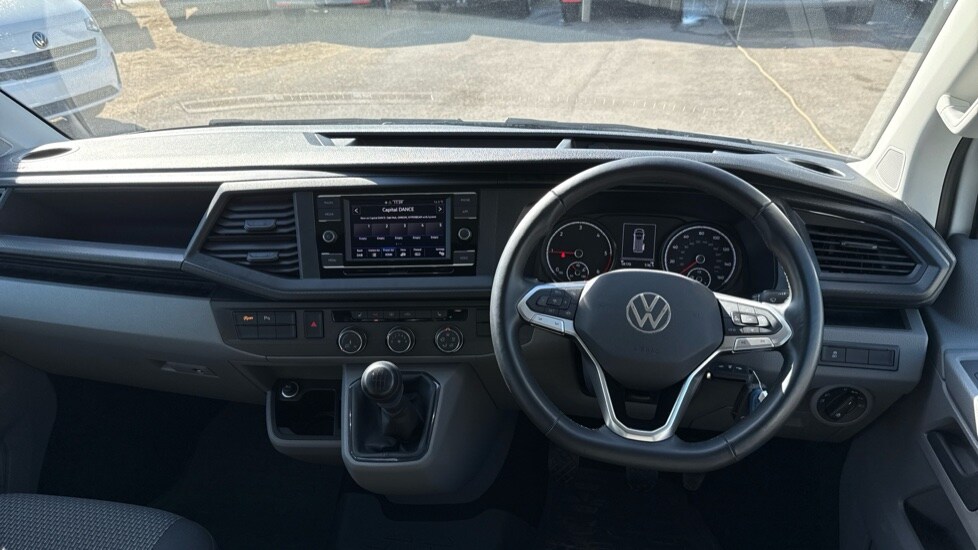 Used Volkswagen Transporter 2024 for sale - 76140047: Photo 11