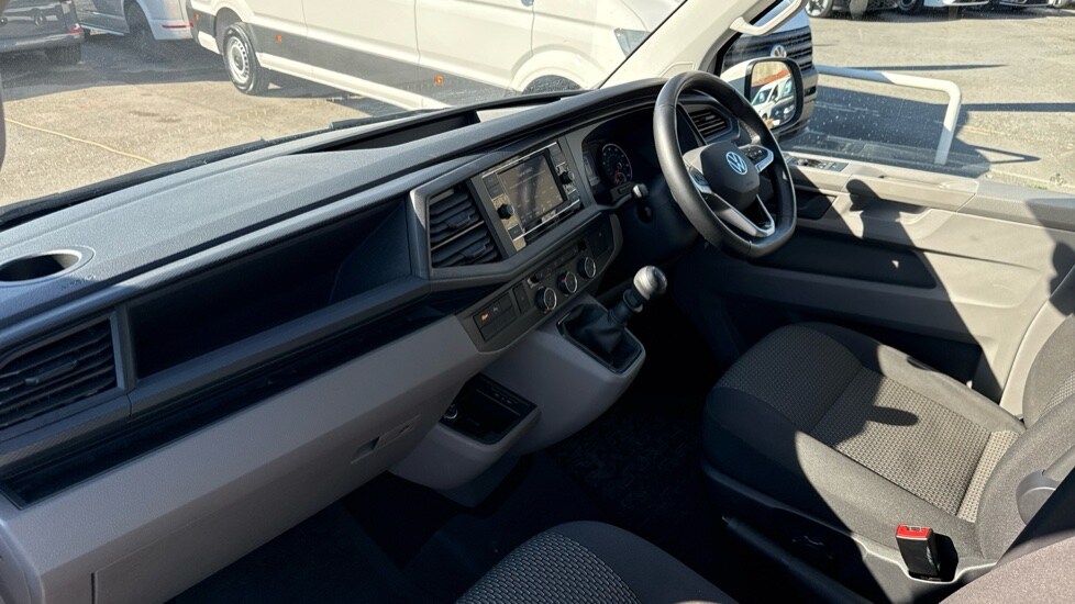 Used Volkswagen Transporter 2024 for sale - 76140047: Photo 36