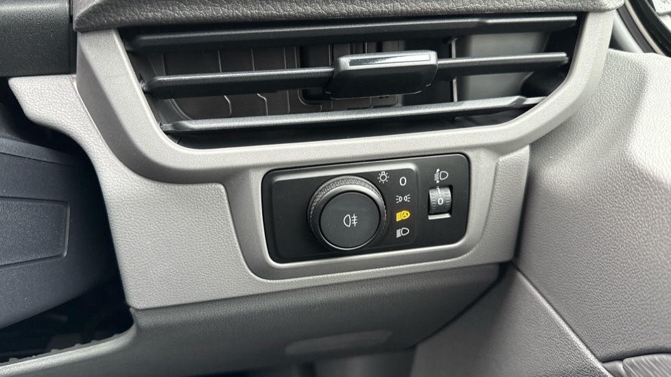 Used Volkswagen Transporter 2025 for sale - 76332201: Photo 21