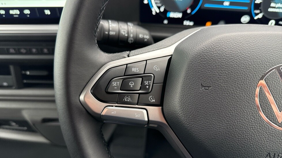 Used Volkswagen Transporter 2025 for sale - 76332201: Photo 24