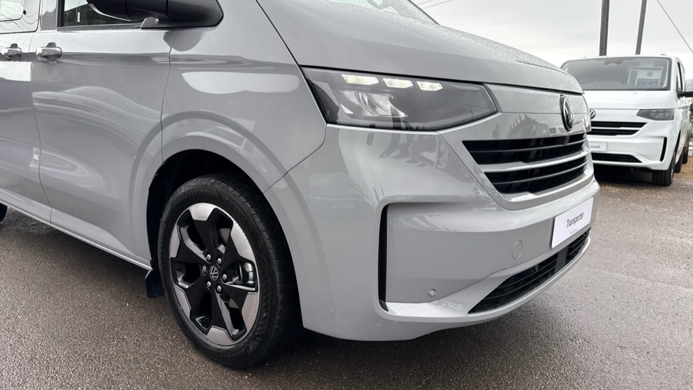 Used Volkswagen Transporter 2025 for sale - 76332201: Photo 38