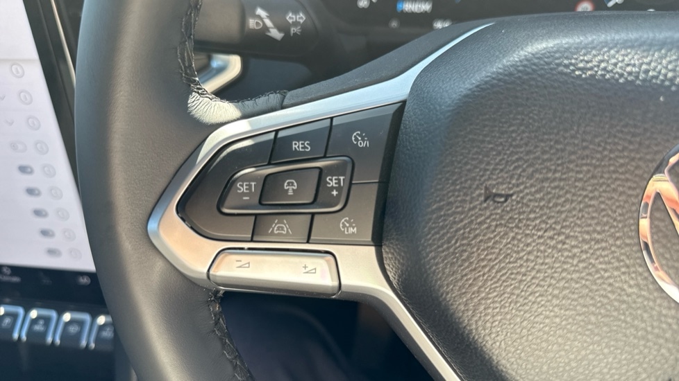 Used Volkswagen Amarok 2024 for sale - 76104323: Photo 21