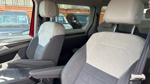 Used Volkswagen Multivan 2025 for sale - 75404145: Photo 17