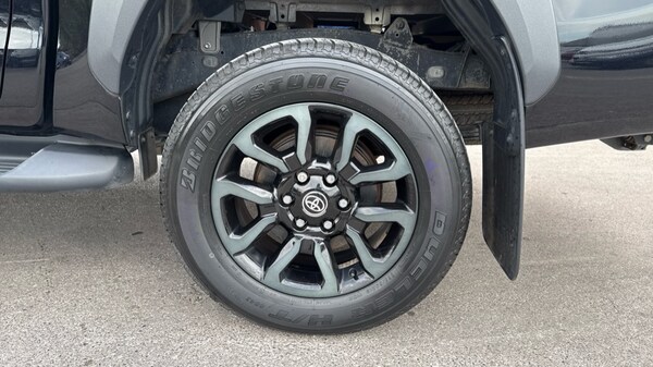 Used Toyota Hilux 2023 for sale - 76140024: Photo 14