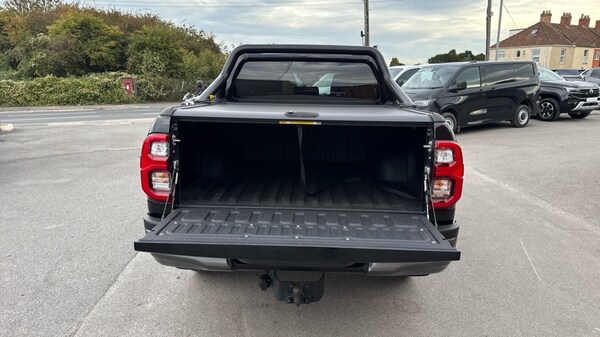 Used Toyota Hilux 2023 for sale - 76140024: Photo 18