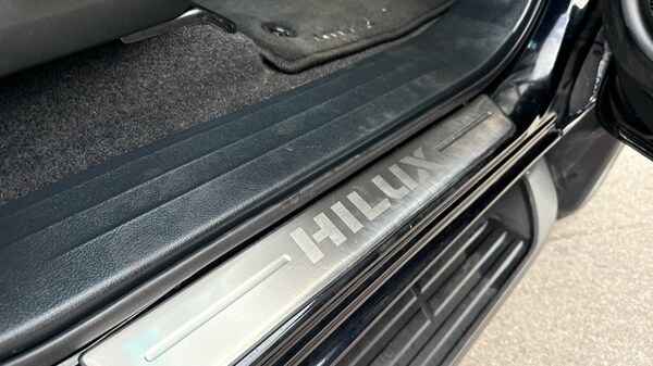 Used Toyota Hilux 2023 for sale - 76140024: Photo 20