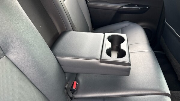 Used Toyota Hilux 2023 for sale - 76140024: Photo 27