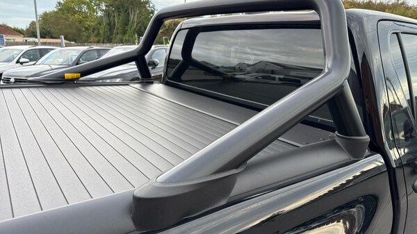 Used Toyota Hilux 2023 for sale - 76140024: Photo 29
