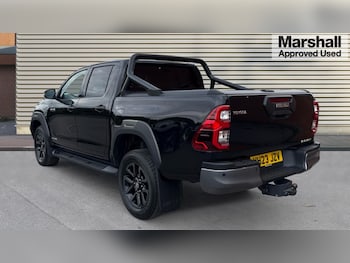 Used Toyota Hilux 2023 for sale - 76140024: Photo 2
