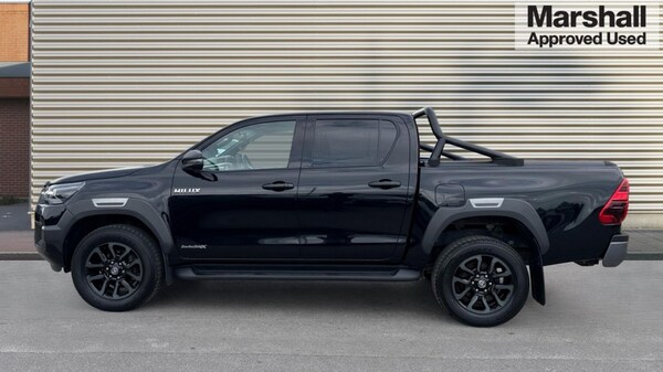Used Toyota Hilux 2023 for sale - 76140024: Photo 3