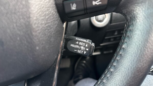 Used Toyota Hilux 2023 for sale - 76140024: Photo 48