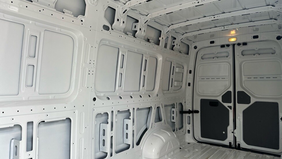 Used Volkswagen Crafter 2025 for sale - 76691389: Photo 9