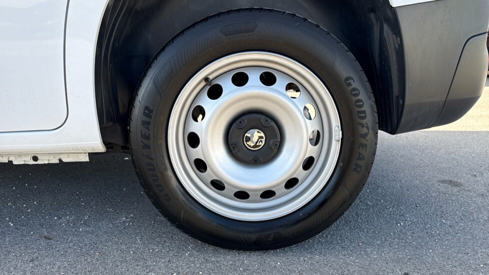 Used Vauxhall Combo 2024 for sale - 76869486: Photo 14