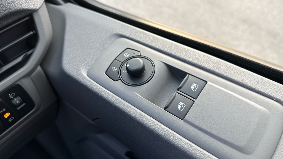 Used Volkswagen Transporter 2025 for sale - 76870571: Photo 22