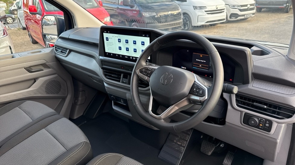 Used Volkswagen Transporter 2025 for sale - 76870571: Photo 6