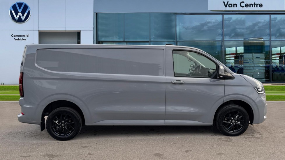 Used Volkswagen Transporter 2025 for sale - 76999479: Photo 4