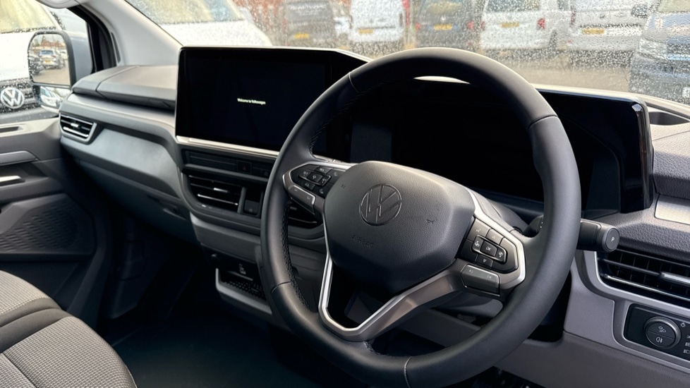 Used Volkswagen Transporter 2025 for sale - 76999479: Photo 6