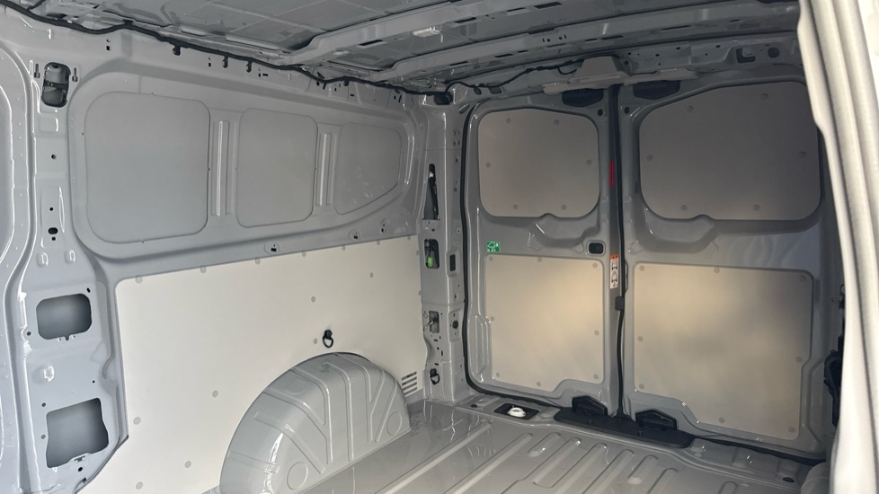 Used Volkswagen Transporter 2025 for sale - 76999479: Photo 9