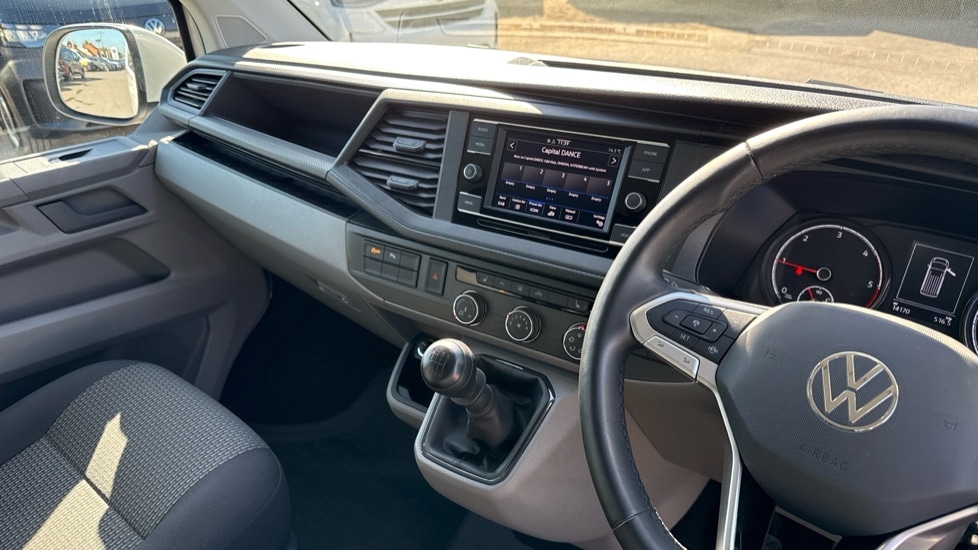 Used Volkswagen Transporter 2024 for sale - 76647829: Photo 12