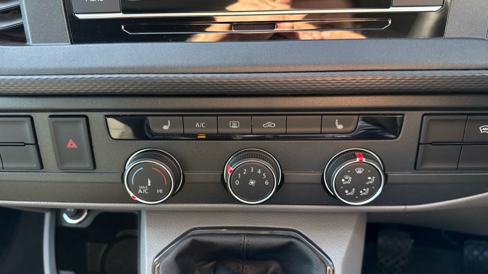 Used Volkswagen Transporter 2024 for sale - 76647829: Photo 13