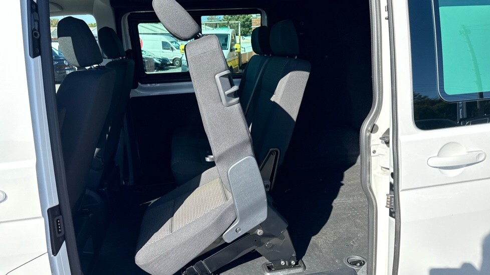 Used Volkswagen Transporter 2024 for sale - 76647829: Photo 38