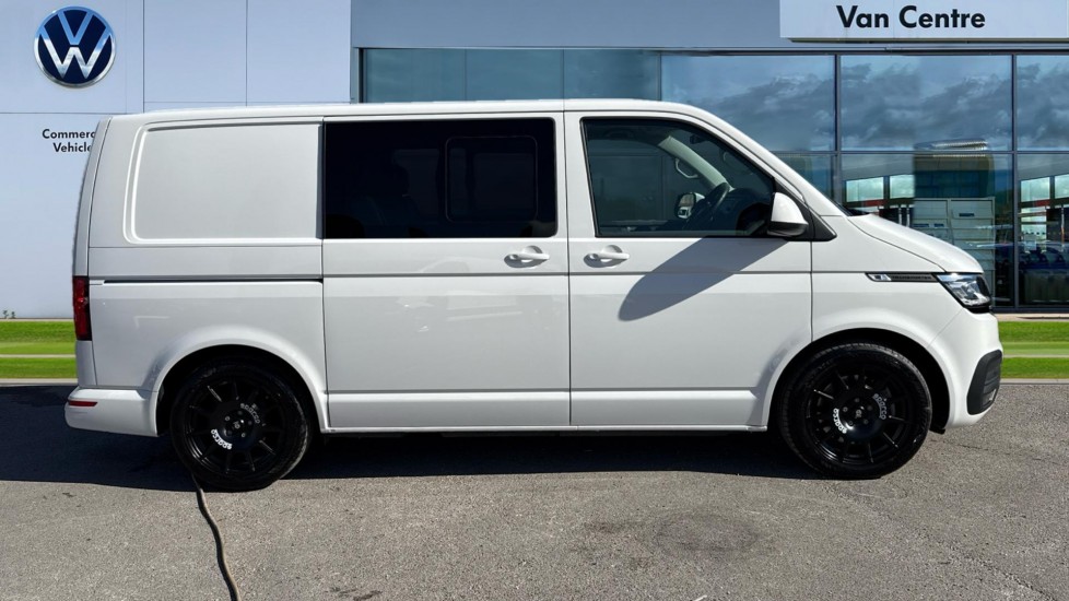 Used Volkswagen Transporter 2024 for sale - 76647829: Photo 4