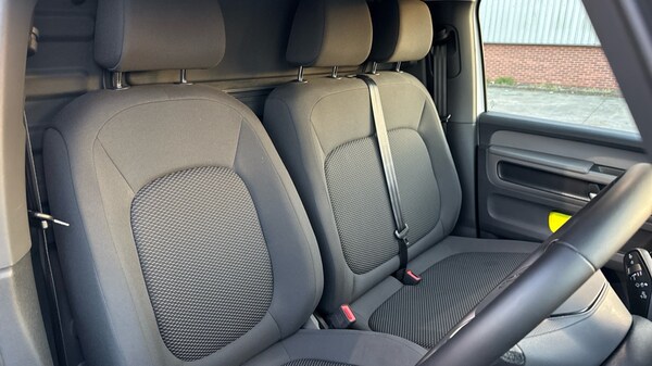 Used Volvo S60 2024 for sale - 75405937: Photo 37