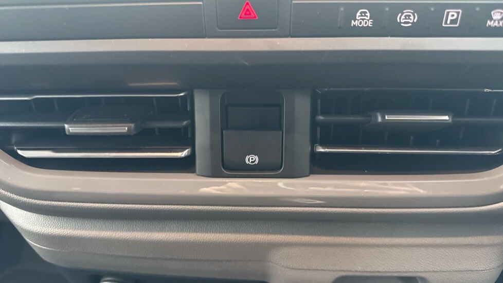 Used Volkswagen Transporter 2025 for sale - 76873364: Photo 35