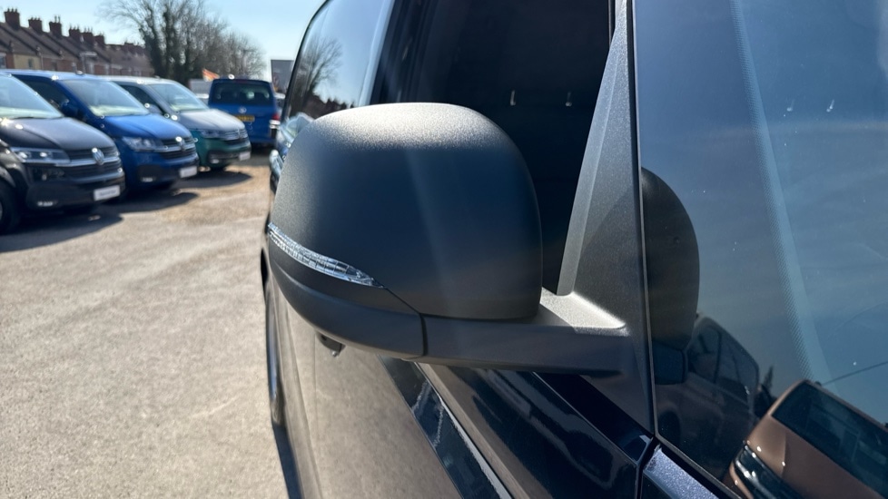 Used Volkswagen ID.Buzz 2024 for sale - 76872415: Photo 35