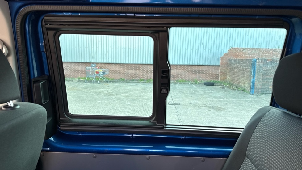 Used Volkswagen Transporter 2024 for sale - 77050930: Photo 27