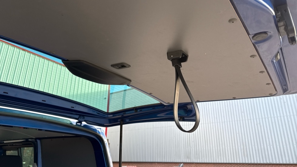 Used Volkswagen Transporter 2024 for sale - 77050930: Photo 33