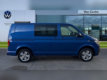 Used Volkswagen Transporter 2024 for sale - 77050930: Photo