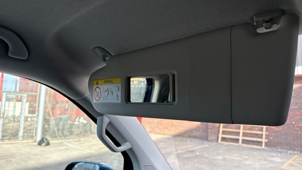 Used Volkswagen Transporter 2024 for sale - 77050930: Photo 51