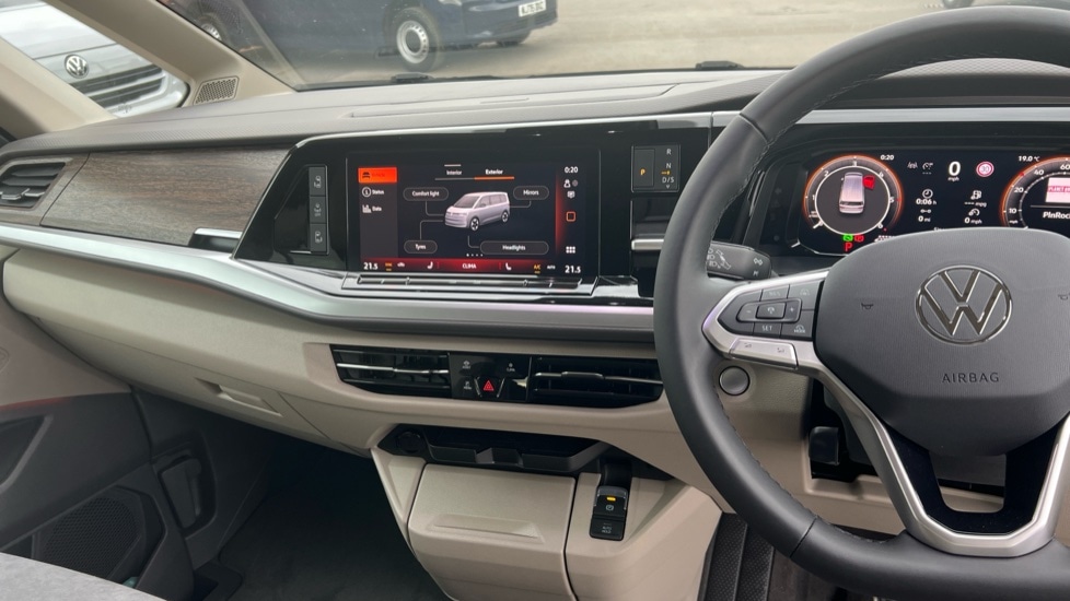 Used Volkswagen Multivan 2025 for sale - 76870263: Photo 11