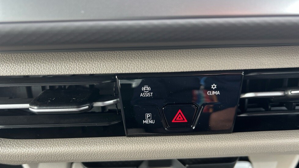 Used Volkswagen Multivan 2025 for sale - 76870263: Photo 30