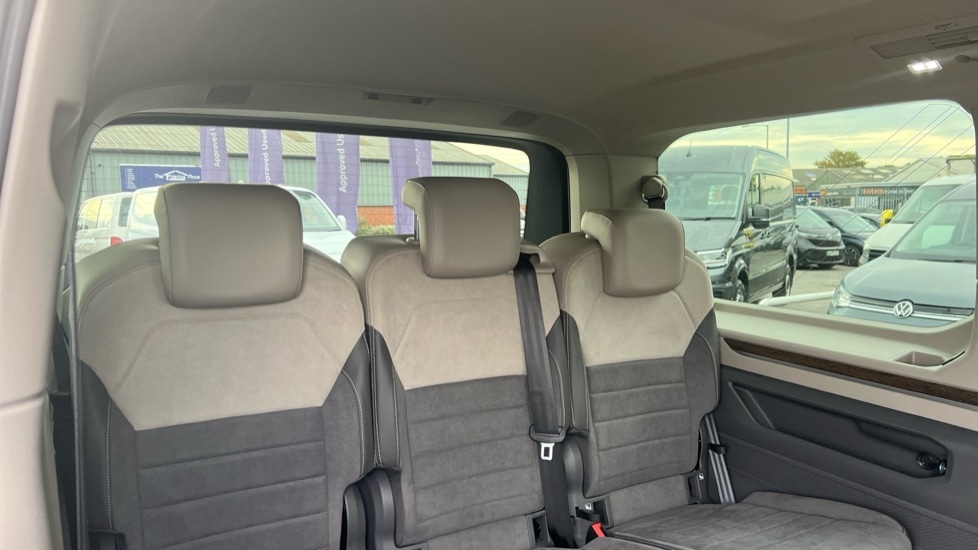 Used Volkswagen Multivan 2025 for sale - 76870263: Photo 9