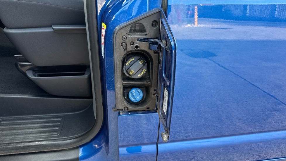 Used Volkswagen Transporter 2024 for sale - 76977693: Photo 25