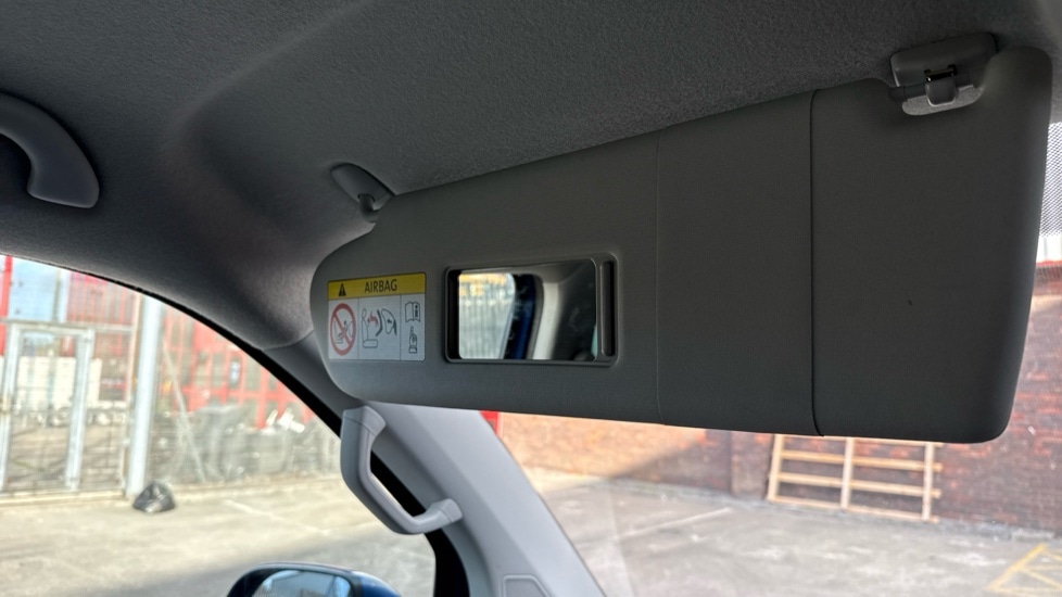 Used Volkswagen Transporter 2024 for sale - 76977693: Photo 51