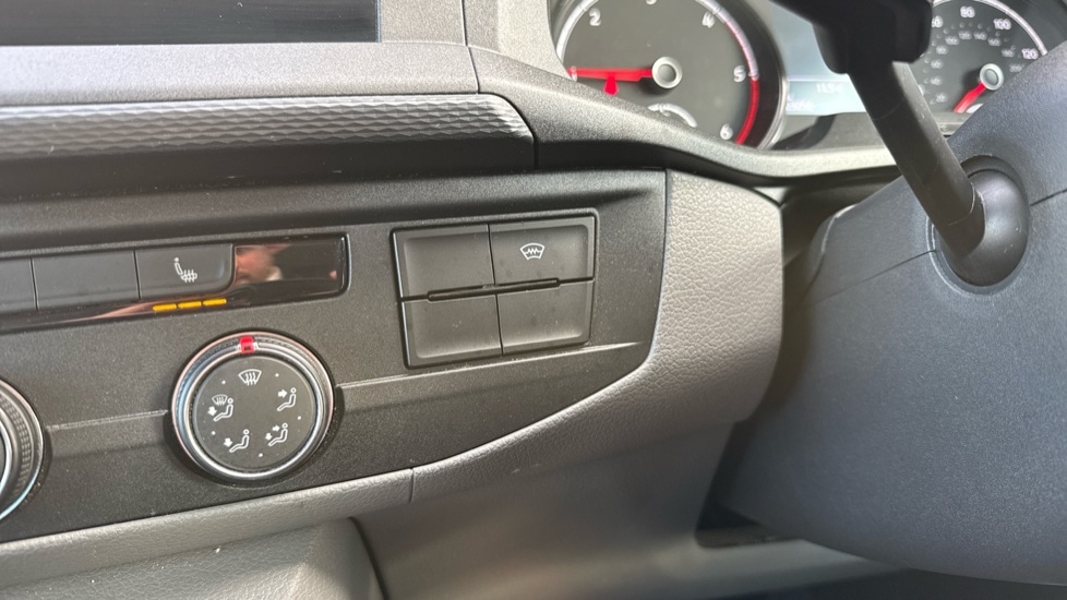 Used Volkswagen Transporter 2024 for sale - 76977693: Photo 53